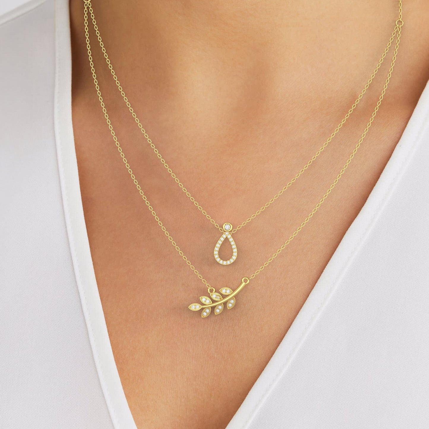 Leaf Pendant Necklace