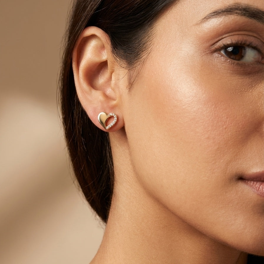 Chic Heart Diamond Earring ring on model hand close-up – studio jewellery photography | Prash Jewellery