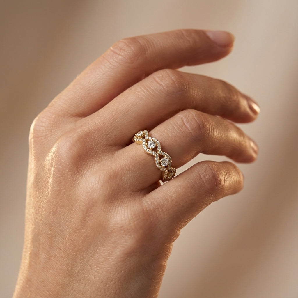 14 Kt Yellow Gold Diamond Ring