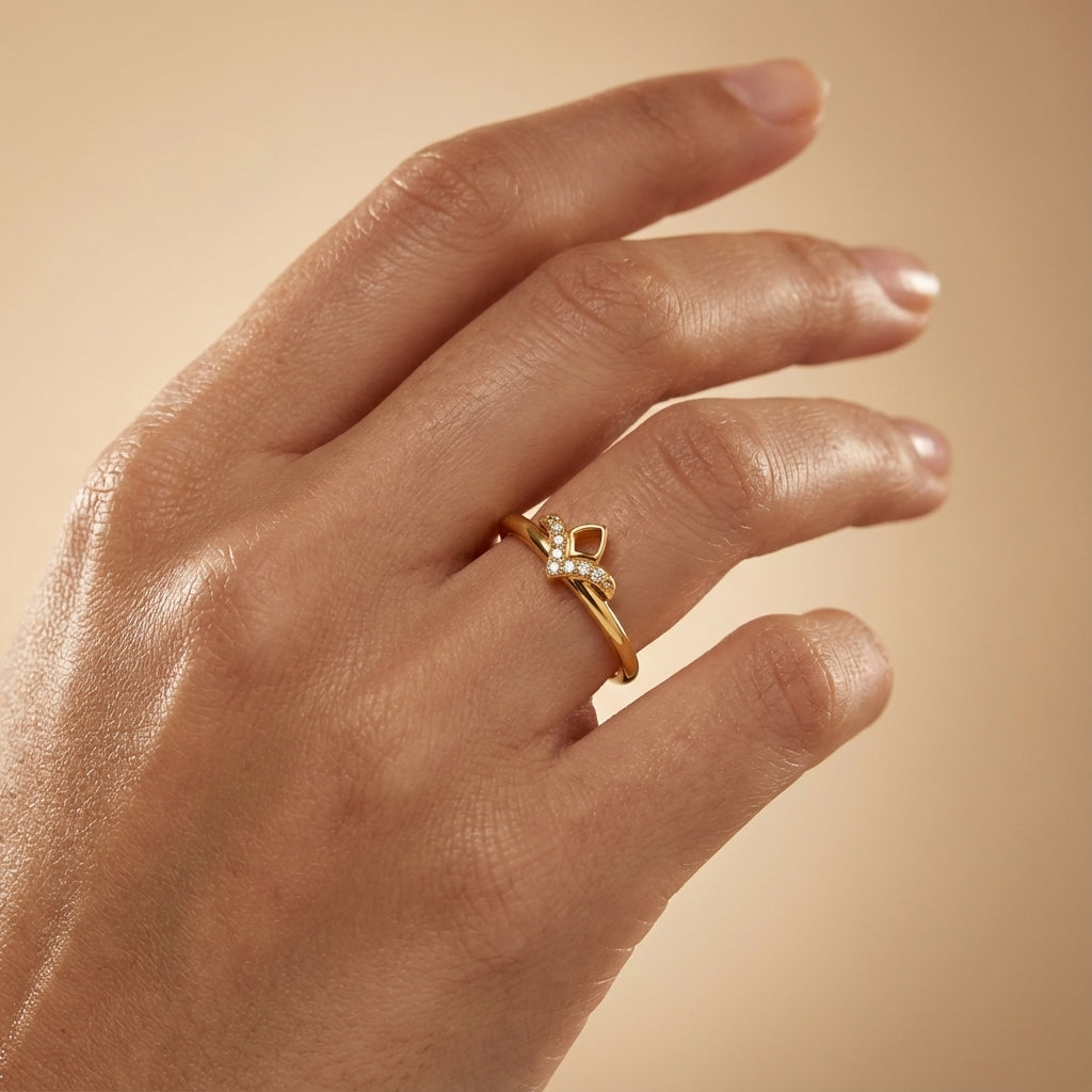 14 Kt Yellow Gold Diamond Ring