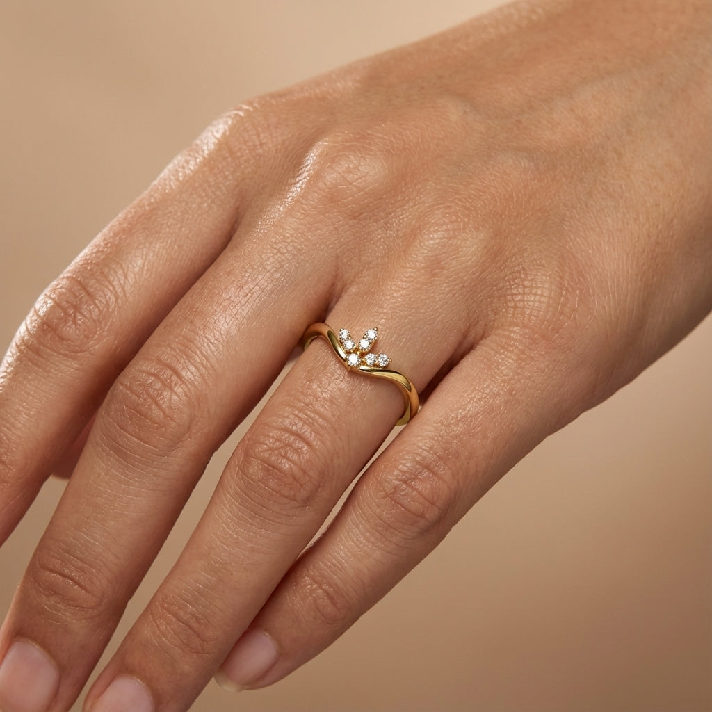 14 Kt Yellow Gold Diamond Ring