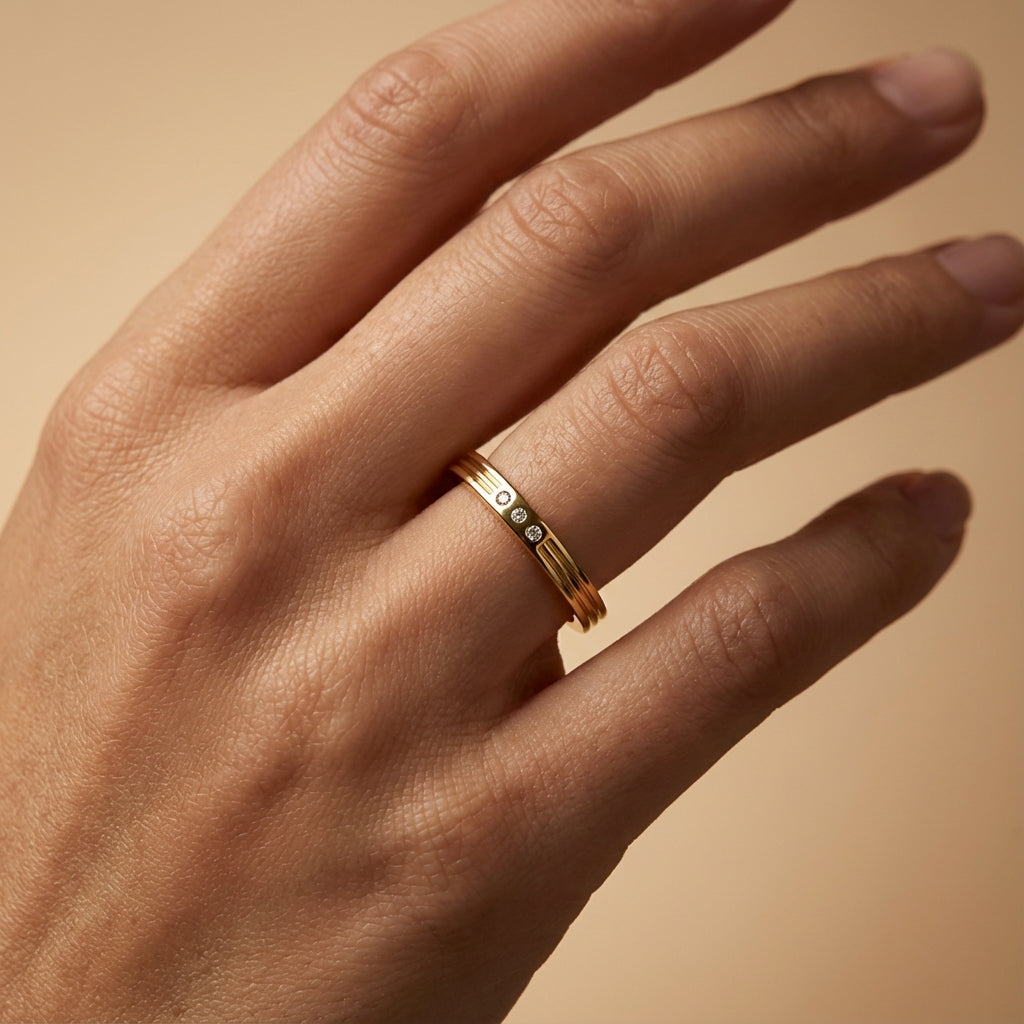 14 Kt Yellow Gold Diamond Ring