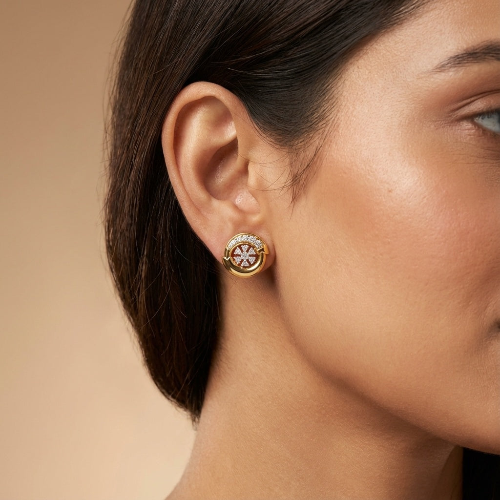 14 Kt Yellow Gold Diamond Earring