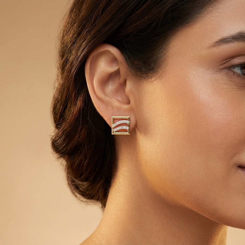 Gleaming Diamond Earring