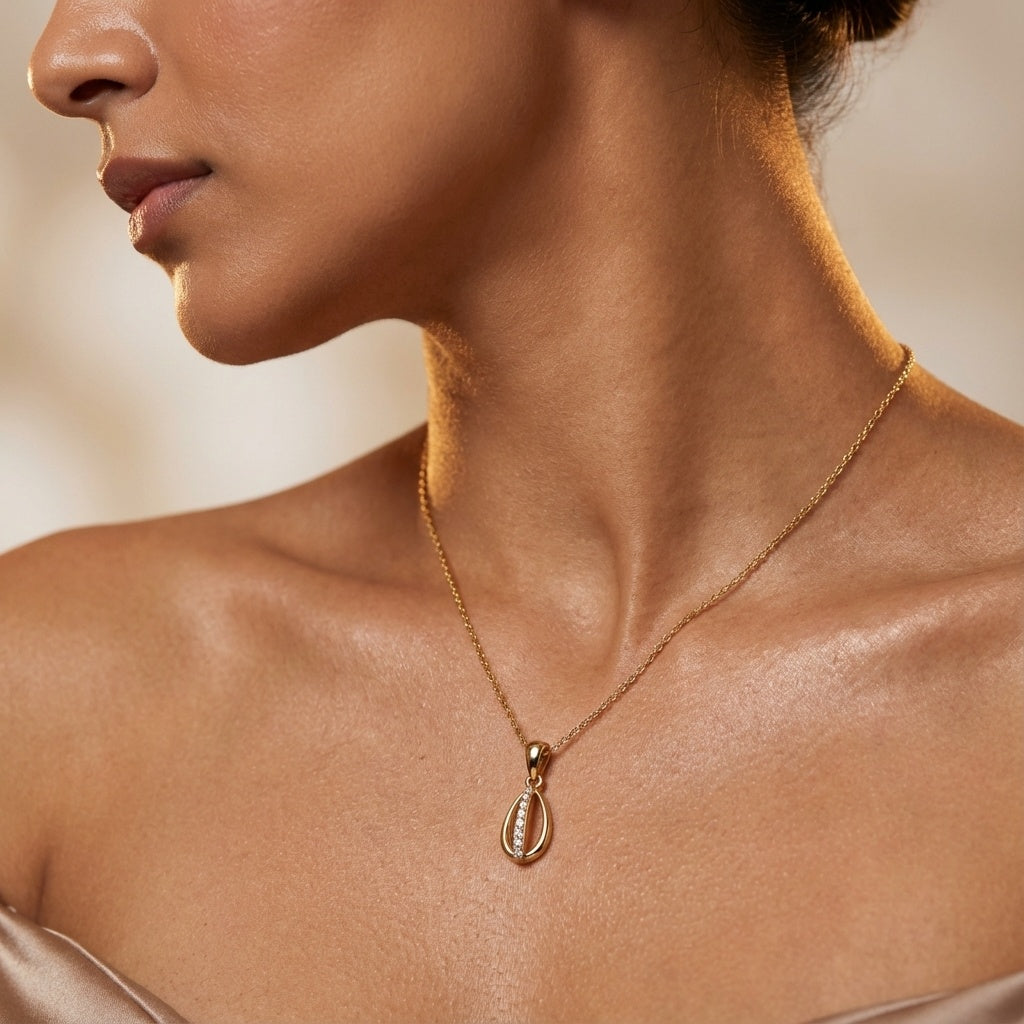 Oval Glory Diamond Pendant ring on model hand close-up – studio jewellery photography | Prash Jewellery