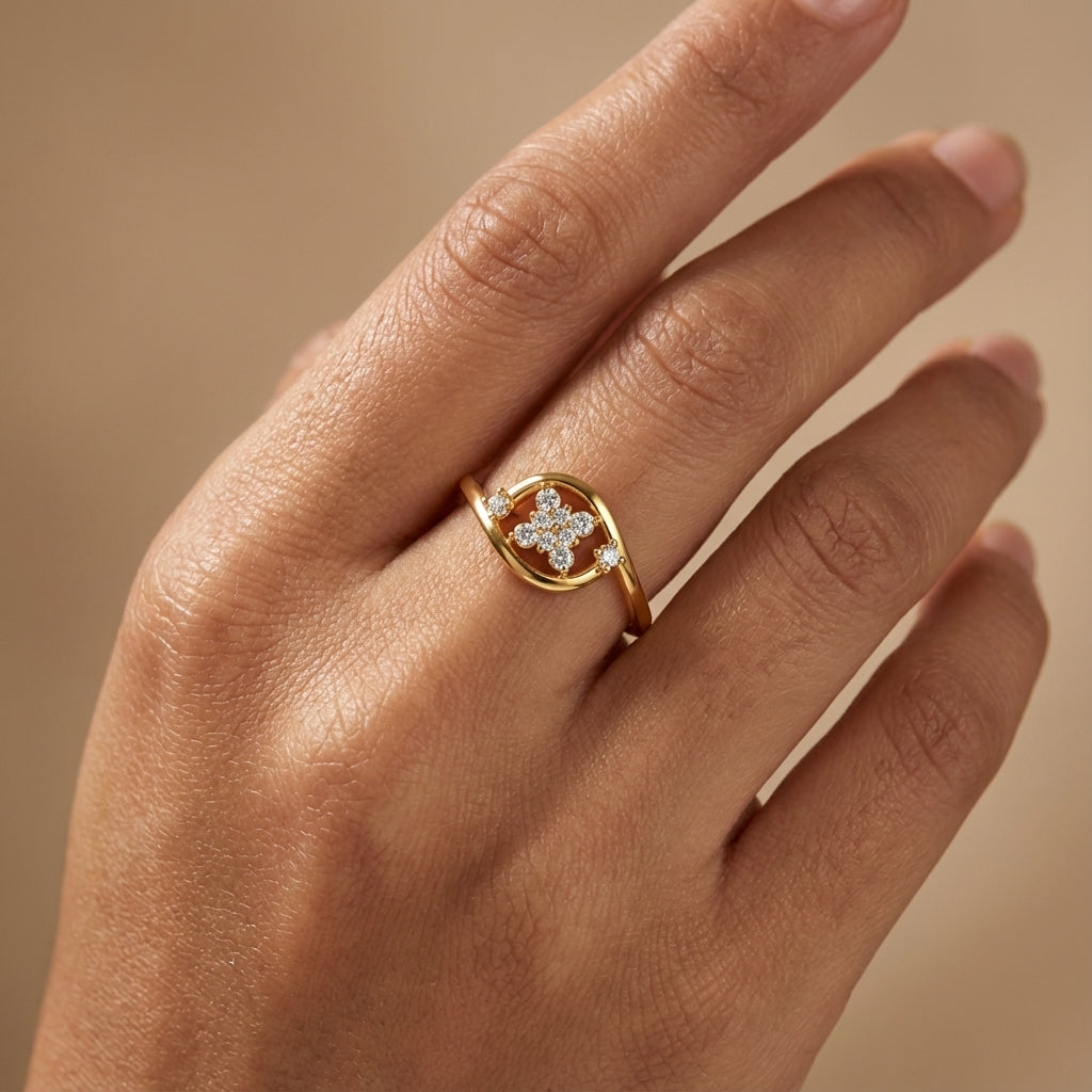 14 Kt Yellow Gold Diamond Ring