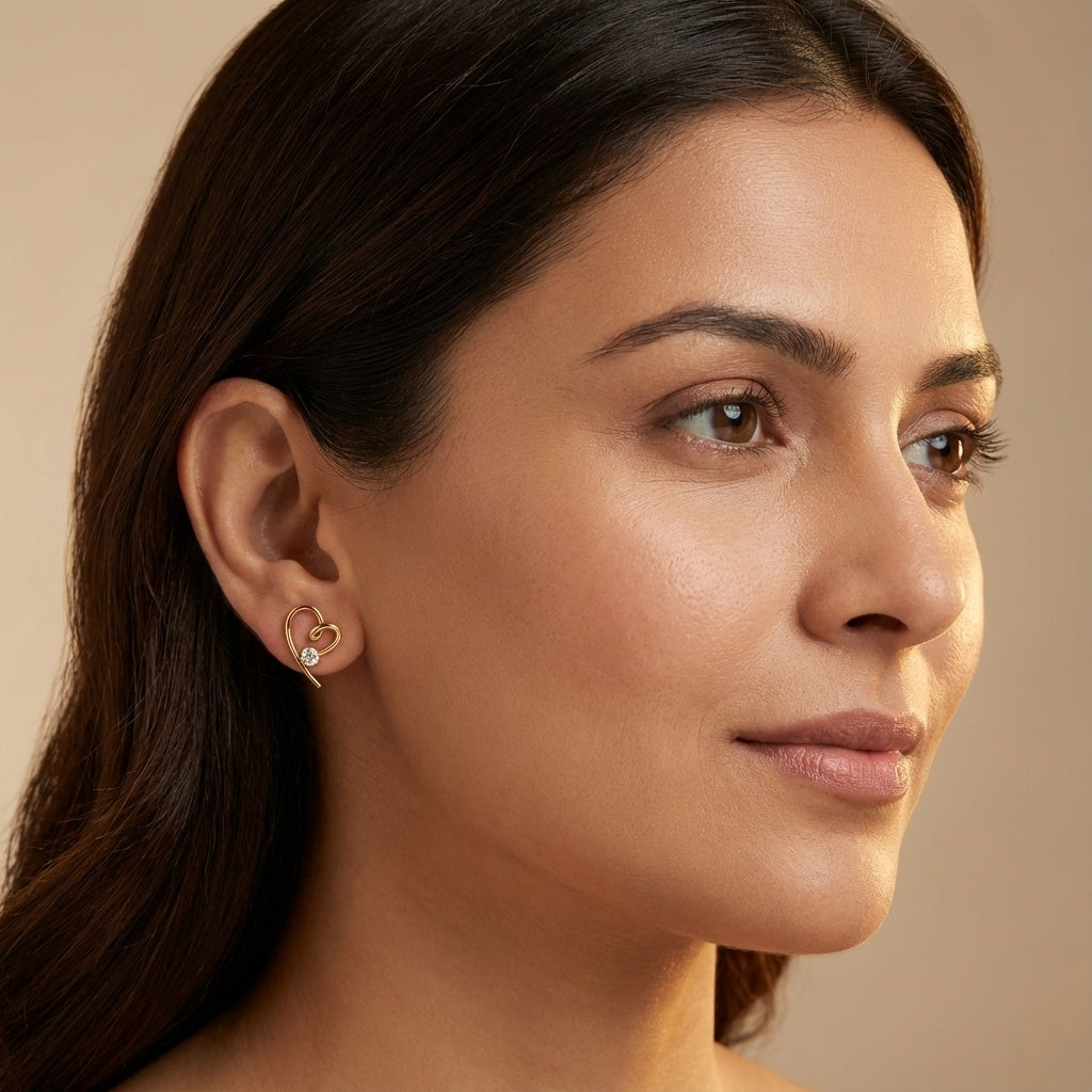 14 Kt Yellow Gold Diamond Earring