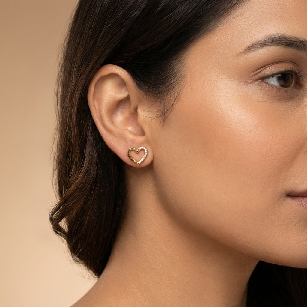 14 Kt Yellow Gold Diamond Earring