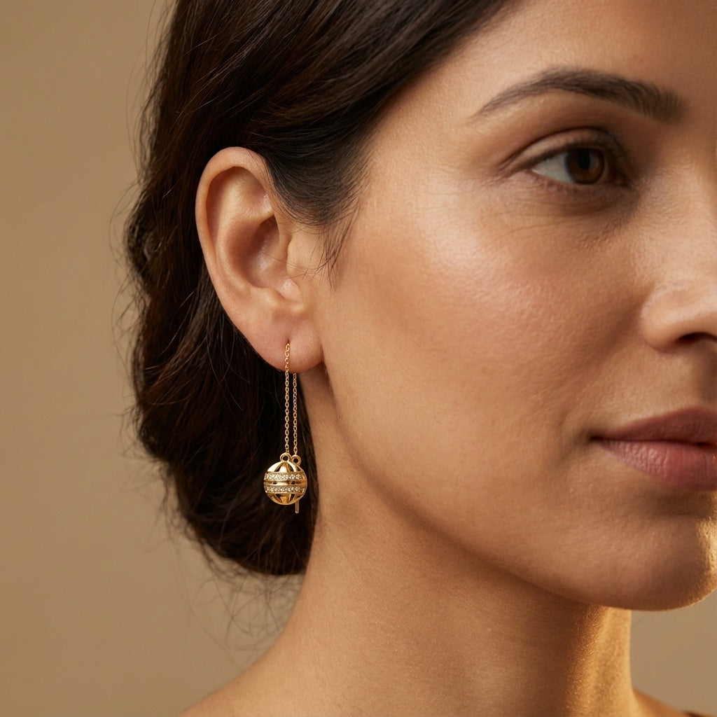 14 Kt Yellow Gold Diamond Earring
