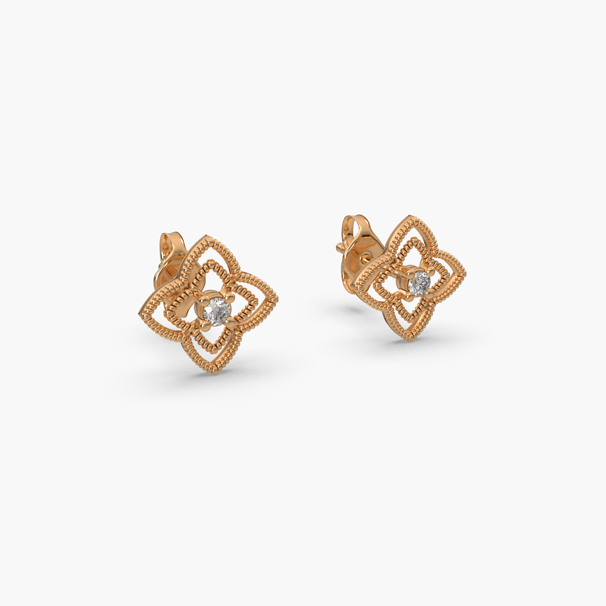 14 Kt Yellow Gold Diamond Earring
