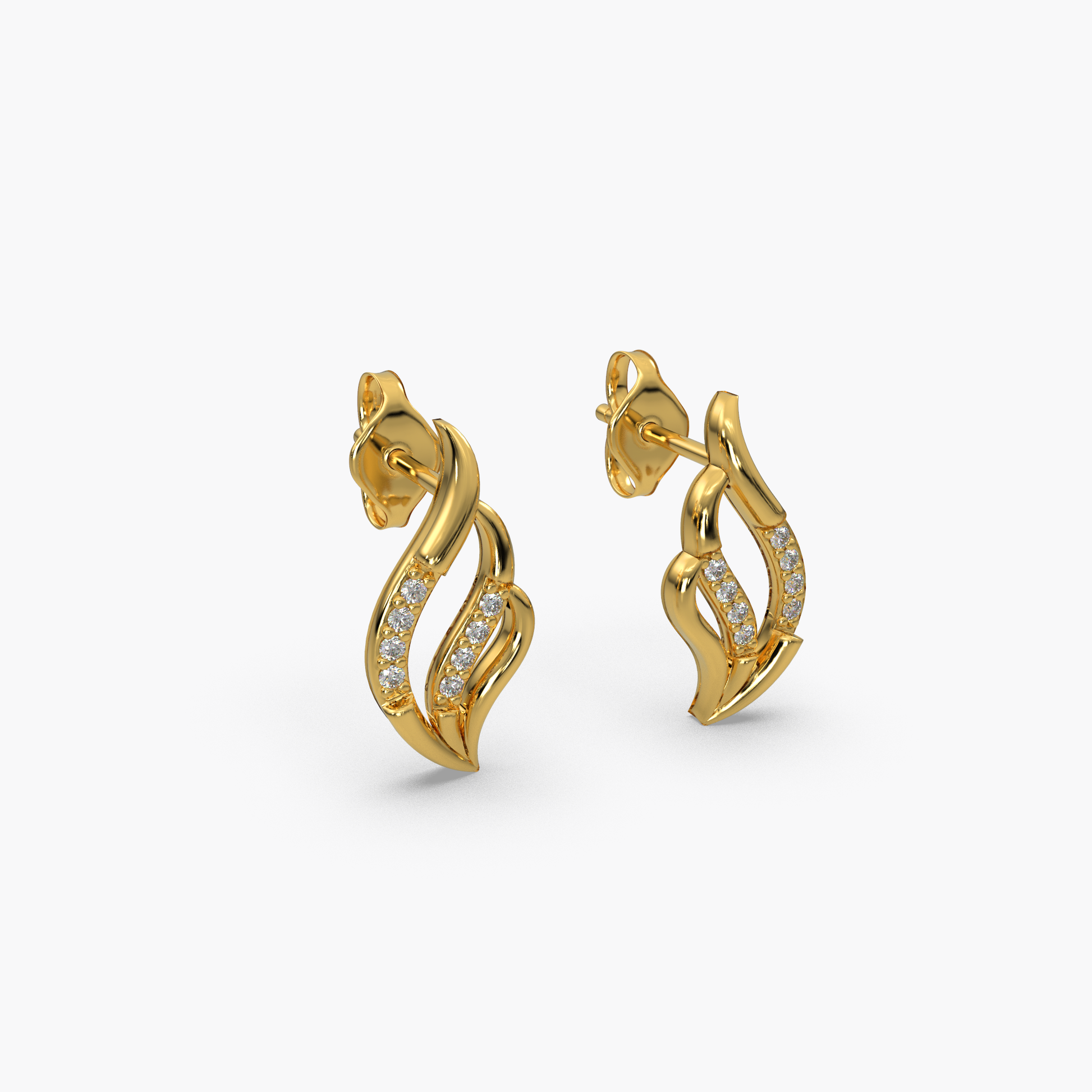 14 Kt Yellow Gold Diamond Earring